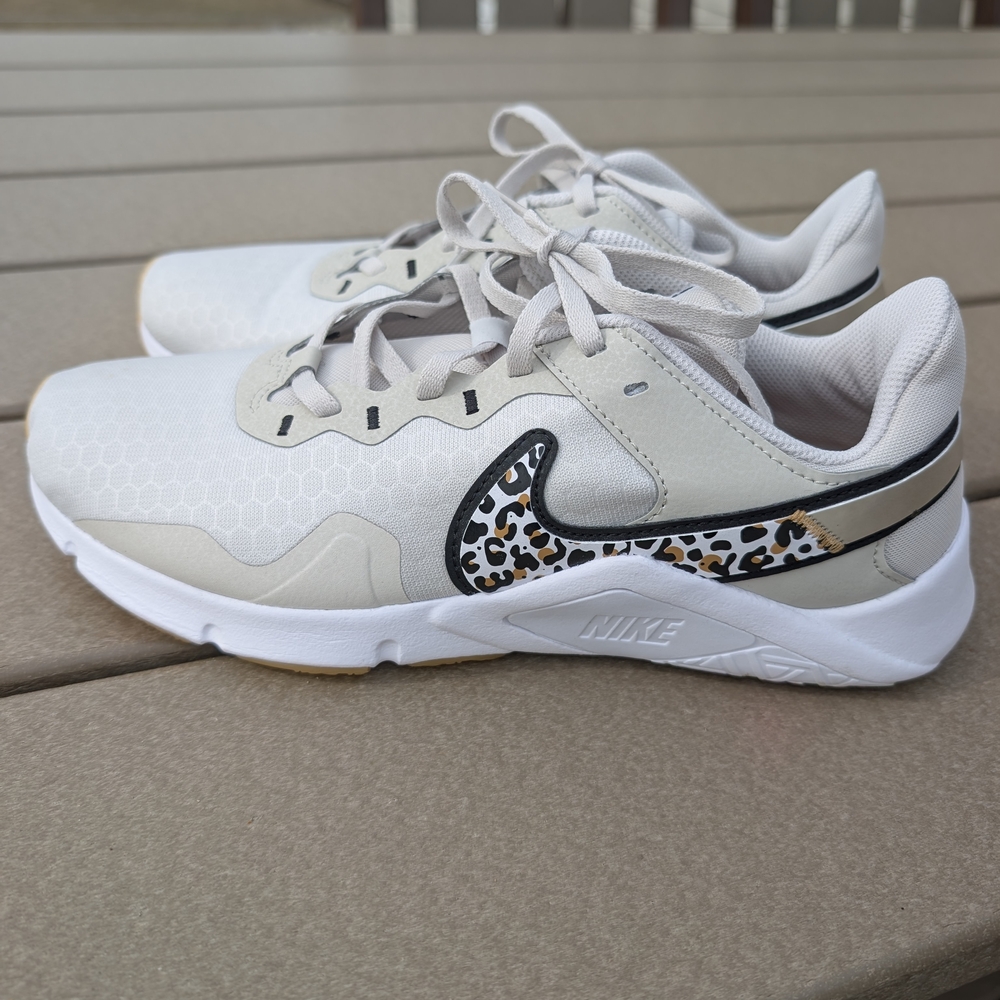⭐  New! Nike Women’s Beige Leopard-Accent Athletic Sneakers Worn Outside Once!